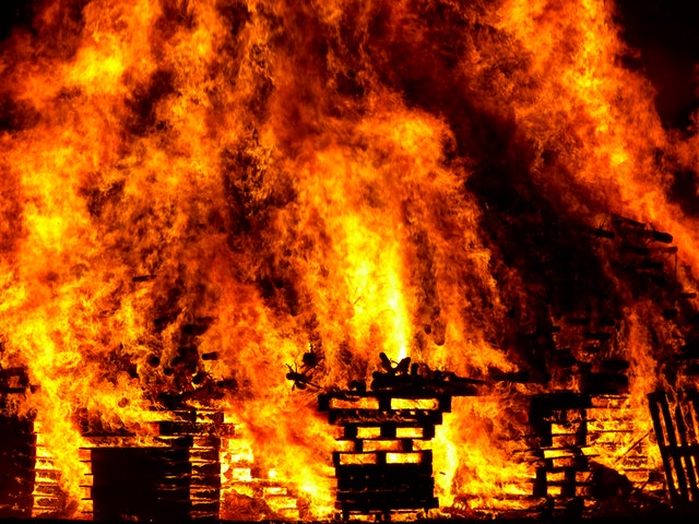 accident-burning-color-57461.jpg